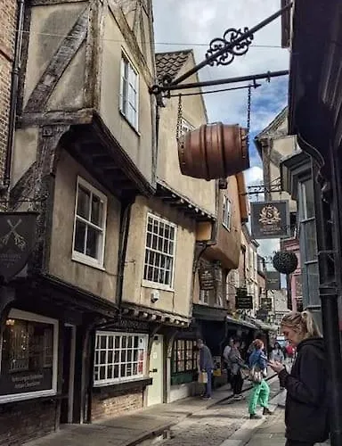 Апартаменты The Old Chapel